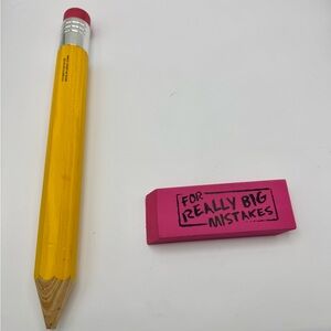 TOYSMITH 03/19/120
MADE IN LISHUI. Giant Yellow Pencil and Pink Eraser Set